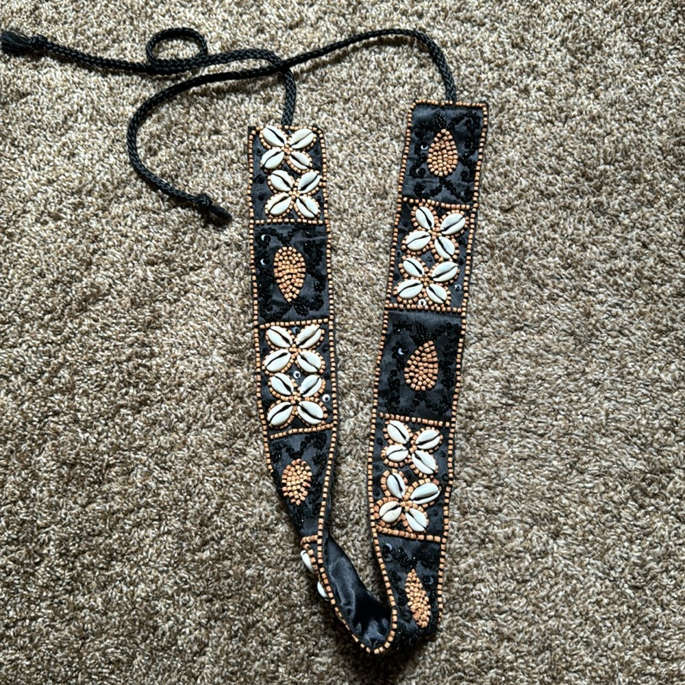 Seashells & sequins belt